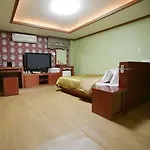 Grandprix Motel Shinchon