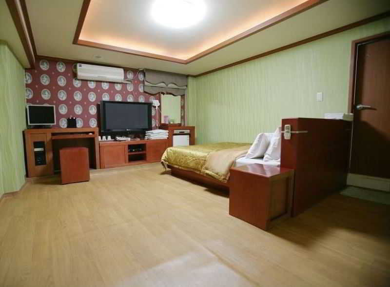 Grandprix Shinchon Hotel Seoul