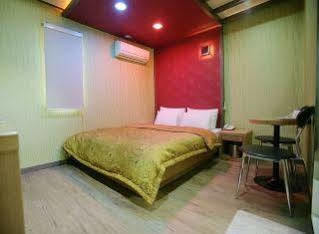Grandprix Shinchon Hotel